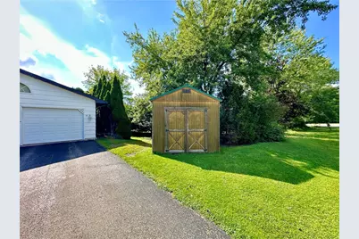 625 Rich Drive, Hickory Township, PA 16101 - Photo 9