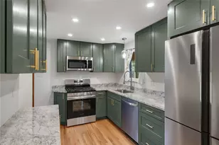 4549 Gates Dr, Pittsburgh, PA 15120 - Photo 15