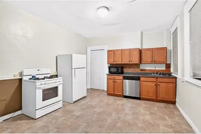 2719 Larkins Way, Pittsburgh, PA 15203 - Photo 5