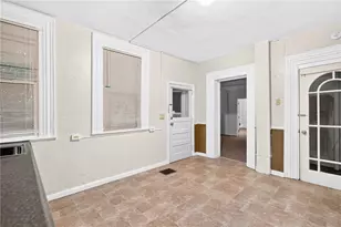 2719 Larkins Wy, Pittsburgh, PA 15203 - Photo 7