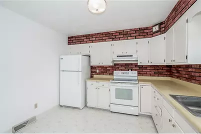70 Shryock Ave, White Township, PA 15701 - Photo 9