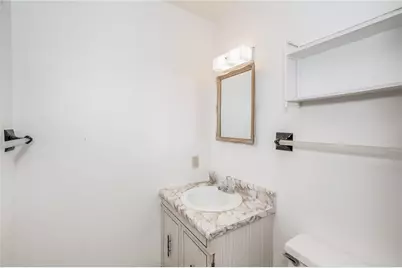 70 E Shryock Ave, White Township, PA 15701 - Photo 17