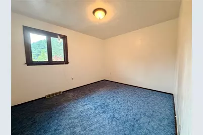 112 Friendship Lane, Hempfield Township, PA 15601 - Photo 15