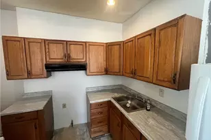 801 Chess St, Monongahela, PA 15063 - Photo 7