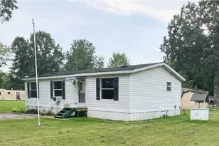 88 Mitchell Rd, Shenango Township, PA 16159 - Photo 3