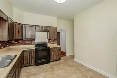 1233 Margaret Rd, Cowanshanock Township, PA 16201 - Photo 9