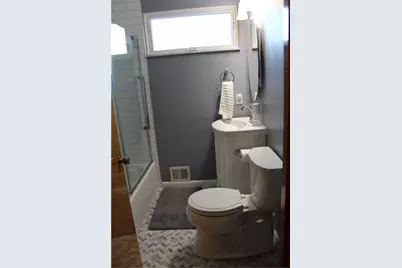 2120 Vermont Ave, West Mifflin, PA 15122 - Photo 17