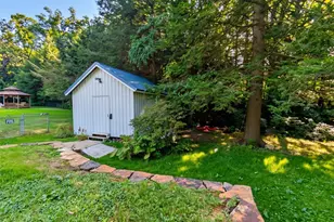 458 Freeman Falls Rd, Mount Pleasant Township, PA 15610 - Photo 25