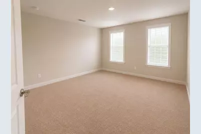 5721 Sabato Dr, North Huntingdon, PA 15642 - Photo 21