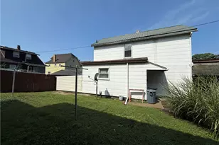 114 15th St, Vandergrift, PA 15690 - Photo 3