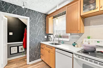 2517 Greensburg Pike, Pittsburgh, PA 15221 - Photo 15