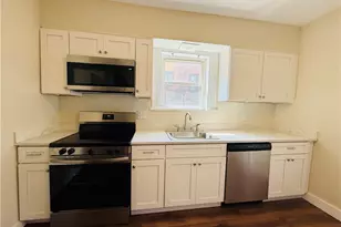 2842 Harcum Wy, Pittsburgh, PA 15203 - Photo 9