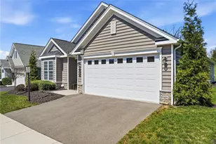 289 Jefferson Ln, Cranberry Township, PA 16066 - Photo 1