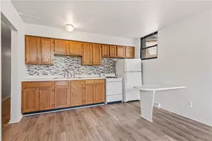 3227 Hardie Wy, Pittsburgh, PA 15213 - Photo 11