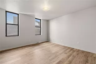 3227 Hardie Wy, Pittsburgh, PA 15213 - Photo 15