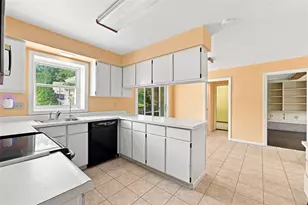 1852 Stage Dr, Pittsburgh, PA 15101 - Photo 11
