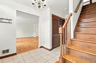 1852 Stage Dr, Pittsburgh, PA 15101 - Photo 3