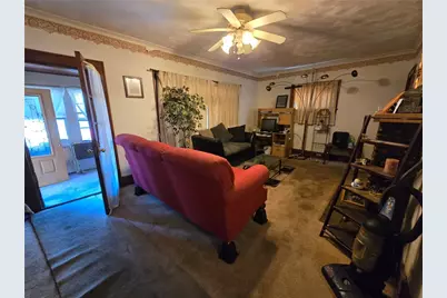 607 E 24th St, Erie City, PA 16503 - Photo 3