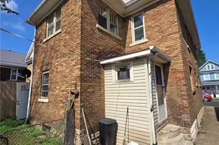 607 E 24th St, Erie City, PA 16503 - Photo 21