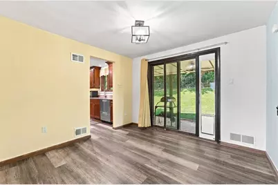 628 Ray Dr, Carnegie, PA 15106 - Photo 13