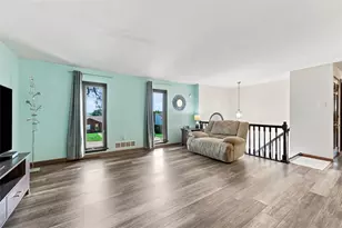 628 Ray Dr, Carnegie, PA 15106 - Photo 7