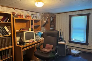 4124 Hemlock Rd, Green/Commdre/Prchse, PA 15724 - Photo 11