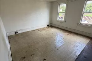 111 Patterson St, Turtle Creek, PA 15145 - Photo 13
