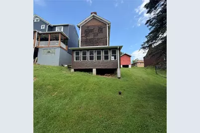 111 Patterson St, Turtle Creek, PA 15145 - Photo 25