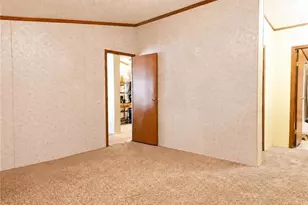 325 N Chestnut St, Butler, PA 16001 - Photo 21