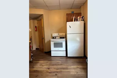 2442 Pioneer Avenue, Pittsburgh, PA 15226 - Photo 11