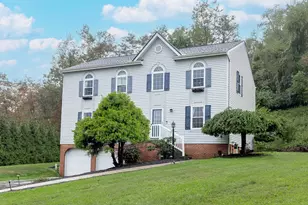 159 Walnut Dr, Economy, PA 15005 - Photo 3
