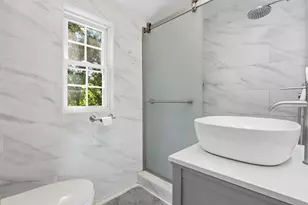 739 Crystal Dr, Pittsburgh, PA 15228 - Photo 17