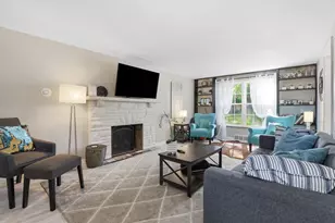 739 Crystal Dr, Pittsburgh, PA 15228 - Photo 3