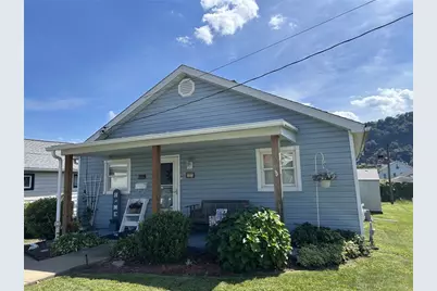 534 Grant St, Springdale Boro, PA 15144 - Photo 1