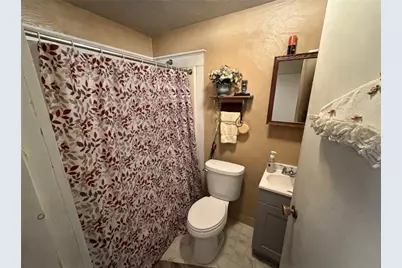 1029 Chartiers Ave, Elliott, PA 15220 - Photo 13