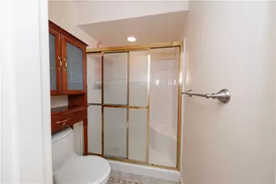 101 E Fairfield Ave, New Castle, PA 16105 - Photo 17