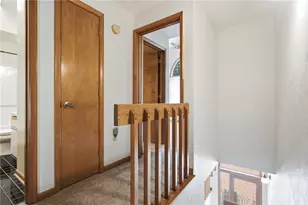 1110 W Ridge Rd, Pittsburgh, PA 15101 - Photo 23