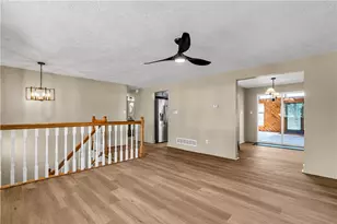 3027 Pitchfork Dr, Kennedy Township, PA 15136 - Photo 15
