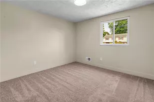 3027 Pitchfork Dr, Kennedy Township, PA 15136 - Photo 35