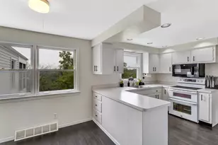 246 Picture Dr, Pittsburgh, PA 15236 - Photo 11