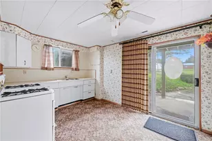 1114 Fairlawn Ln, Pittsburgh, PA 16424 - Photo 21