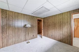 1114 Fairlawn Ln, Pittsburgh, PA 16424 - Photo 27