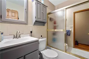 1525 Leona Ave, South Park, PA 15129 - Photo 17