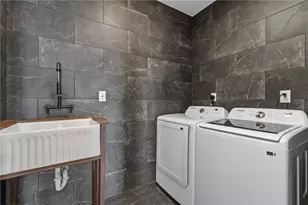 925 Constance St, Pittsburgh, PA 15212 - Photo 23