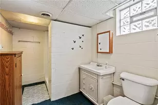 2116 Pennsylvania Ave, West Mifflin, PA 15122 - Photo 23