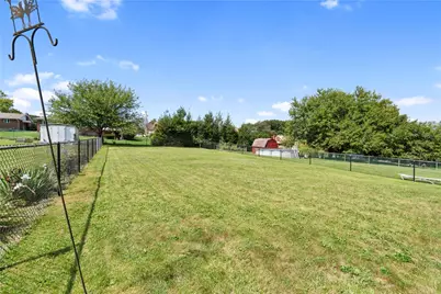 2116 Pennsylvania Avenue, West Mifflin, PA 15122 - Photo 27