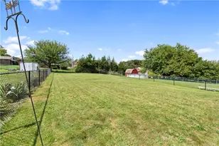 2116 Pennsylvania Ave, West Mifflin, PA 15122 - Photo 27