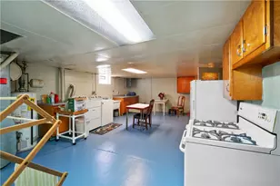 2116 Pennsylvania Ave, West Mifflin, PA 15122 - Photo 21