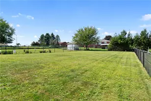 2116 Pennsylvania Ave, West Mifflin, PA 15122 - Photo 29