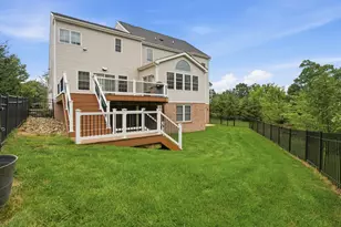 400 Hidden Meadow Dr, Cranberry Township, PA 16066 - Photo 9
